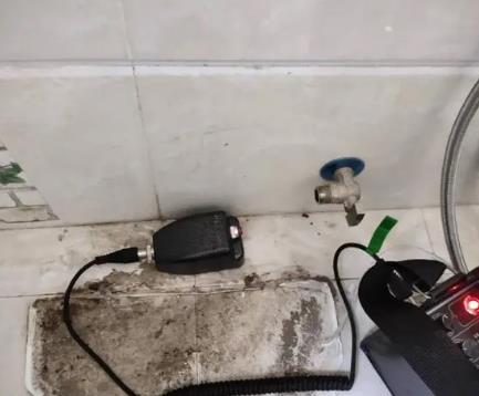 宝山屋顶漏水维修公司分享下卫生间漏水的危害及解决方法